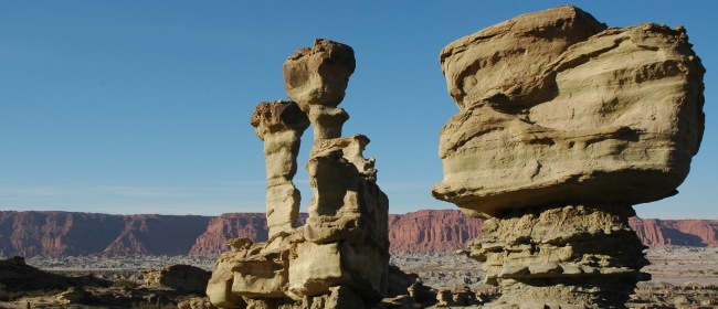 Ischigualasto - Argentina Balancing Rocks - Precarious Perched Places Guide